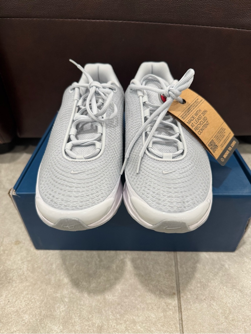 Size 10-Nike Air Max Dn Pure Platinum Metallic Silver - Picture 3 of 7